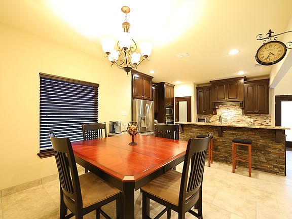 5th image of 5111 Nevis Dr