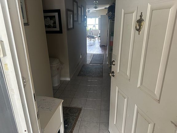 2nd image of 870 Lake Orchid Cir APT 205
