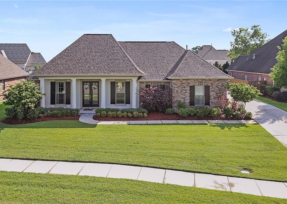 1st image of 217 Lac Cypriere Dr