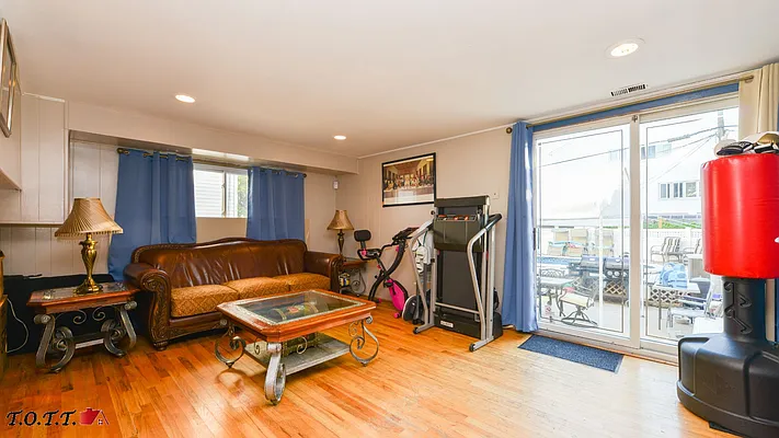 Sold by Talk of the Town Realty | media 14