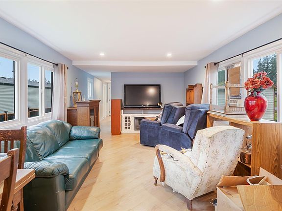 2nd image of 5555 Grandview Rd #31