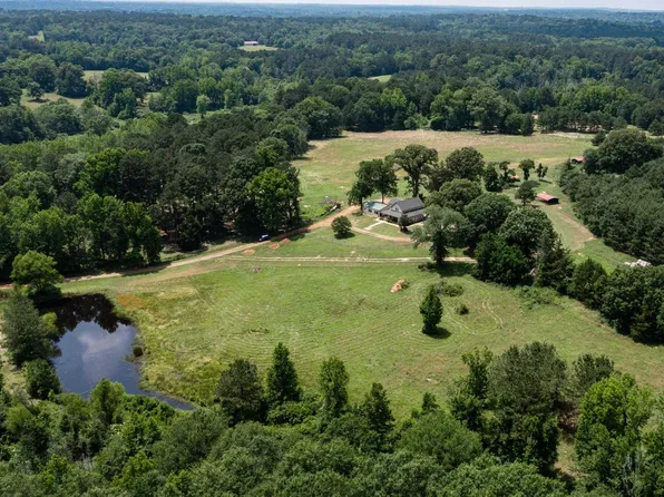 803 County Road 4682, Atlanta, TX 75551