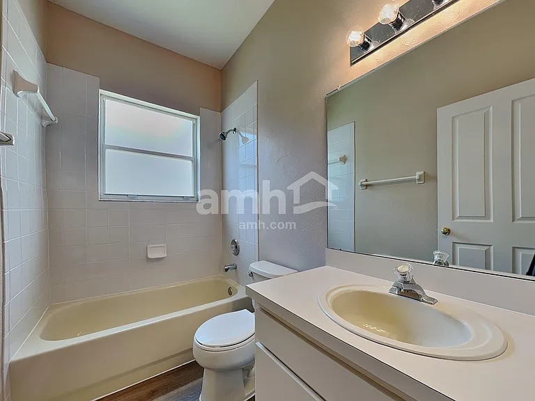 25008 Hyde Park Blvd — Photo 13