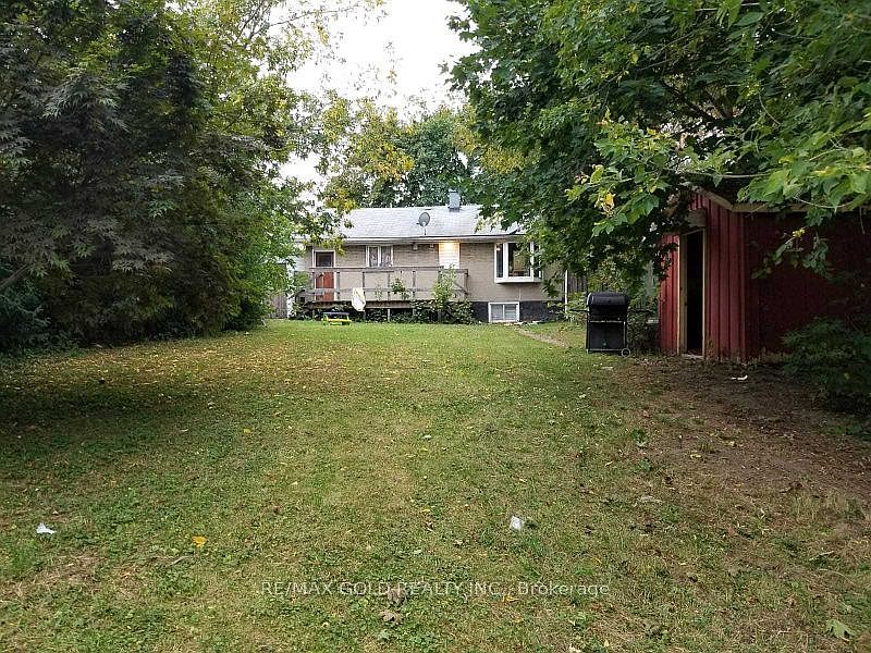 2nd image of 11 McLaughlin Rd N
