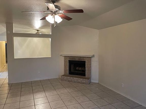 2nd image of 4405 Waterside Dr