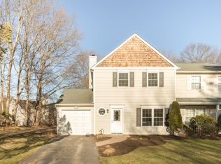 9 Partridge Trl, Coram, NY 11727