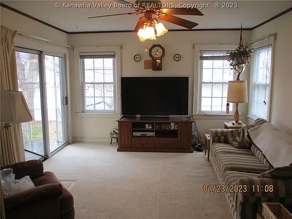 3rd image of 4010 Kirby St