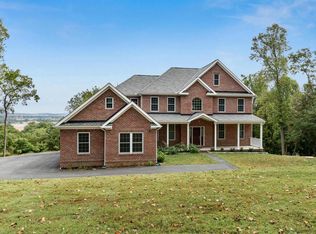 7656 Kemp Ln, Frederick, MD 21702