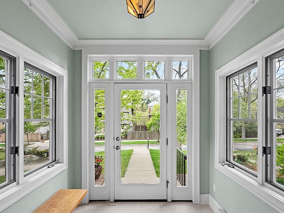 5th image of 4825 Girard Ave S