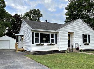 88 John St, Hudson Falls, NY 12839