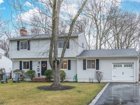 107 Chaucer Dr, Berkeley Heights Twp., NJ 07922