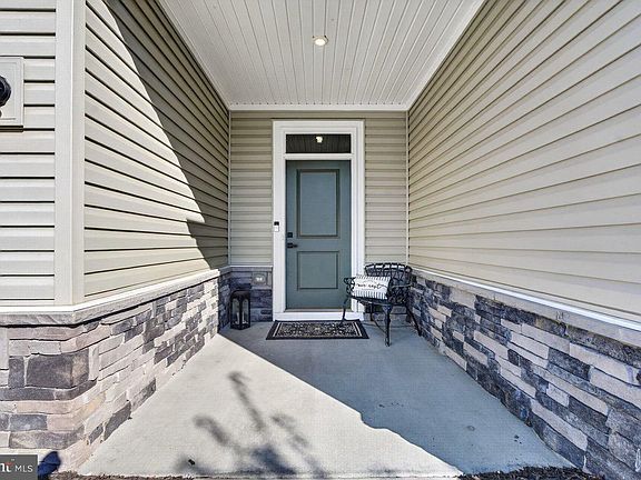 3rd image of 10151 Big Oak Dr
