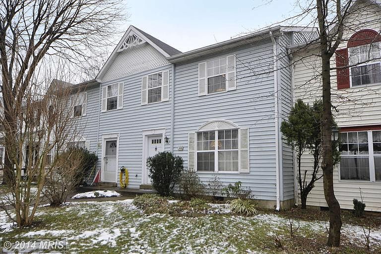 1st image of 186 Meadows Ln NE