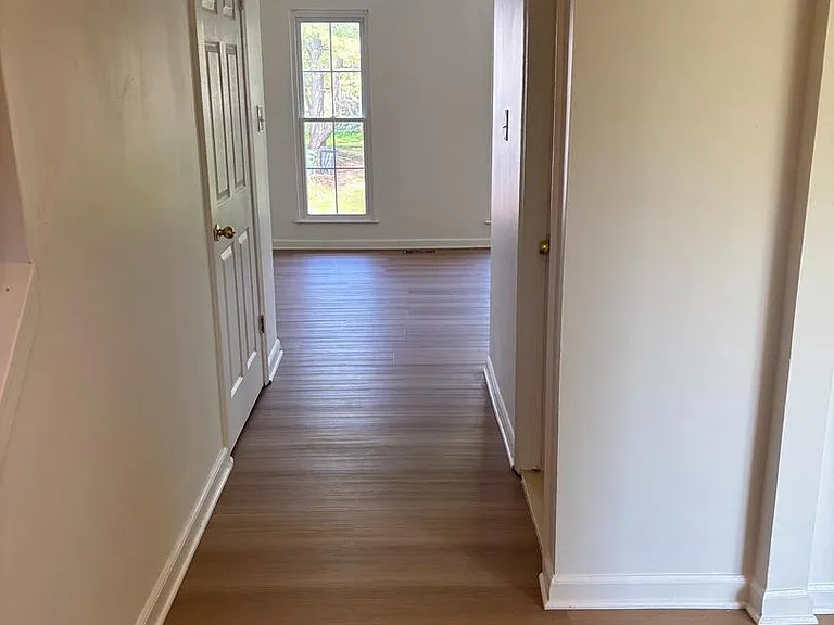 2900 Madeira Ct — Photo 5