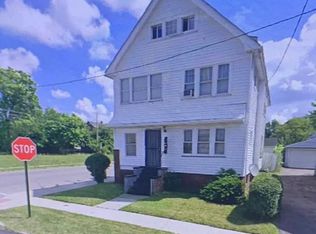 3749 E 143rd St #3, Cleveland, OH 44128
