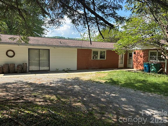 3rd image of 104 Turley Falls Rd