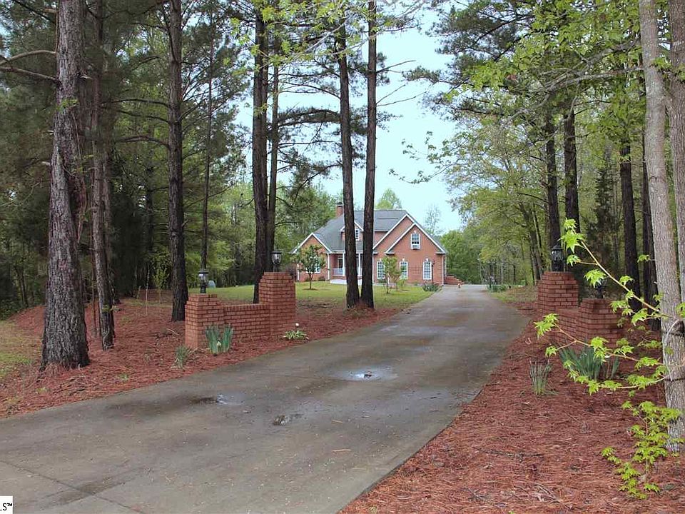 1st image of 275 Bordeaux Dr