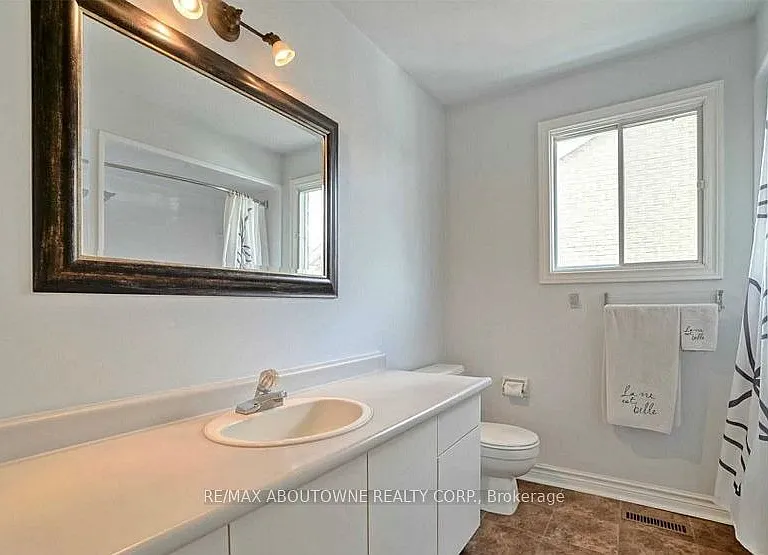 1284 Creekside Dr #MAIN — Photo 16