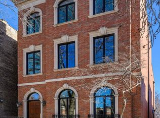 1833 N Howe St, Chicago, IL 60614