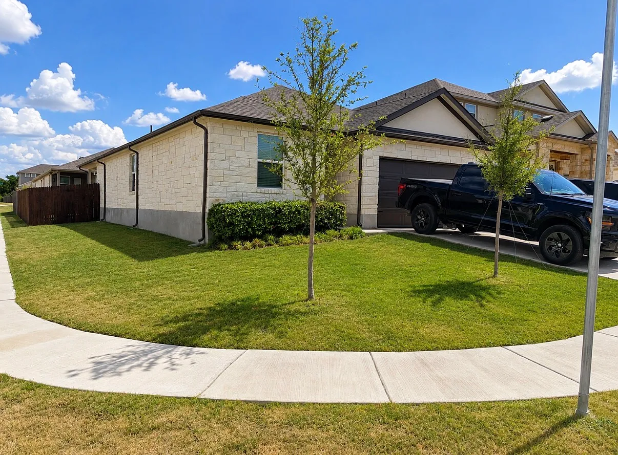 4 bed, 1720 sqft, $2,800 — Photo 1