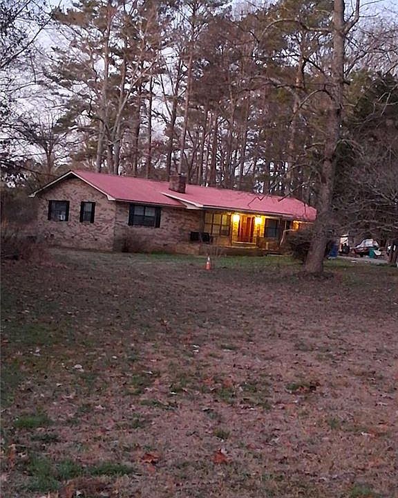 1st image of 161 Meadowbrook Ln