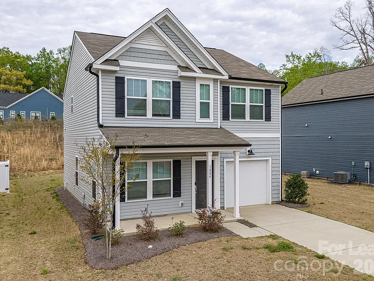 1004 Davis Hills Dr — Photo 2
