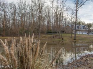30 Quiet Woods Dr, Fredericksburg, VA 22406