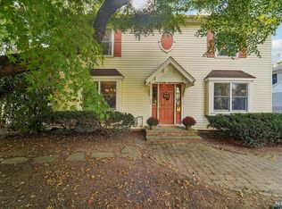 926 E Ridgewood Ave, Ridgewood, NJ 07450