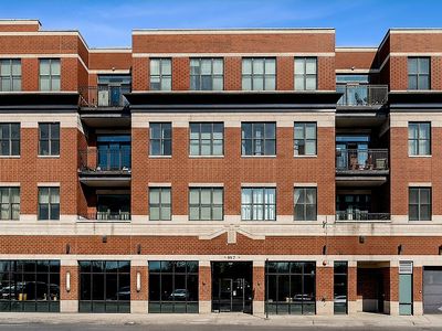 2472 W Foster Ave APT 209, Chicago, IL, 60625