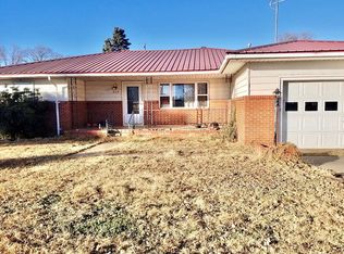 319 E 2nd St, Helena, OK 73741