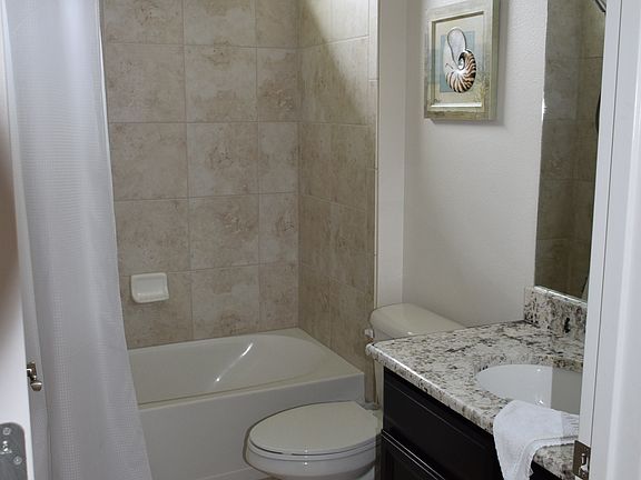 Guest Bath 1