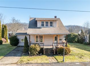 829 Oden St, Confluence, PA 15424