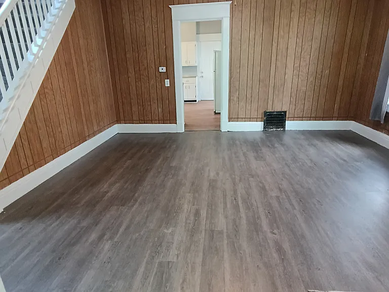 2338 Boies Ave — Photo 5