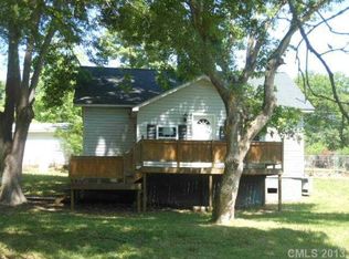 100 Maple Dr, Mount Holly, NC 28120