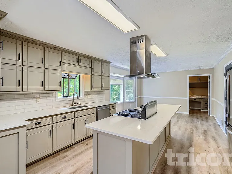 590 Clubland Cir SE — Photo 13