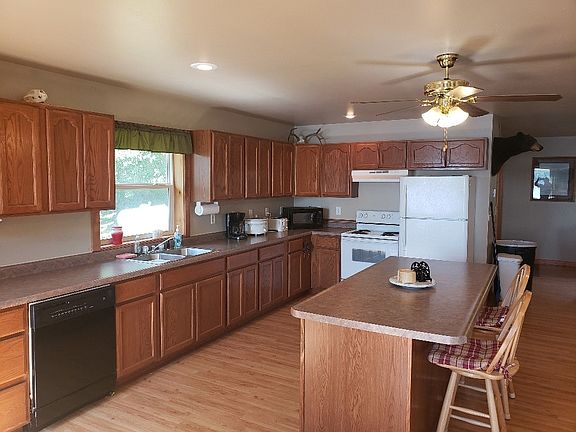 4th image of 23403 Busch Road