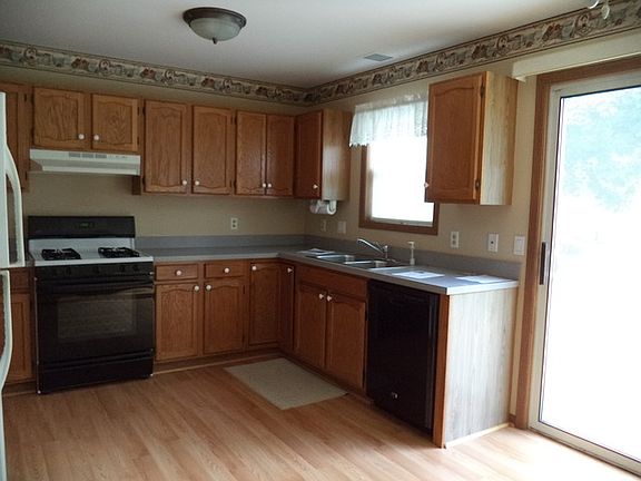 4th image of 216 Williamsburg Ct #216