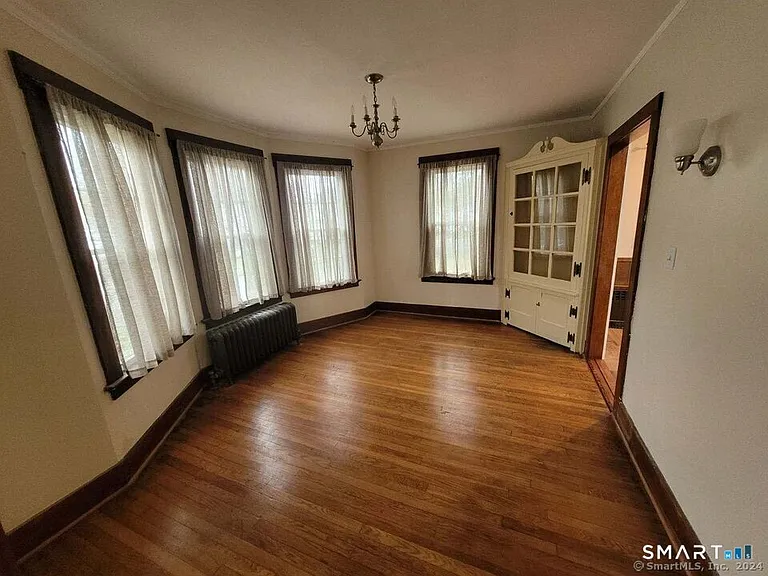 44 S Elm St — Photo 6
