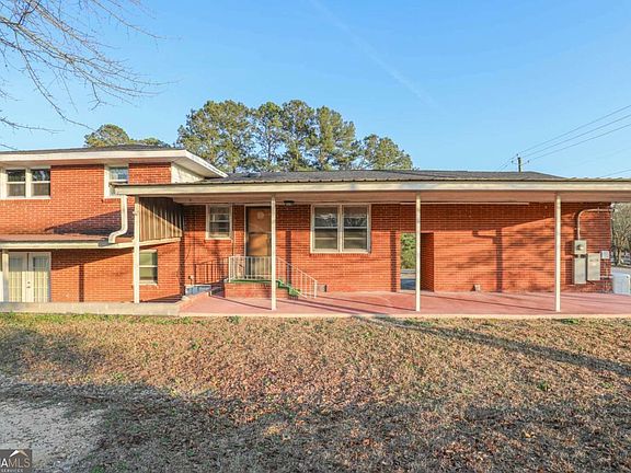 3rd image of 100 Pine Lane Dr NW