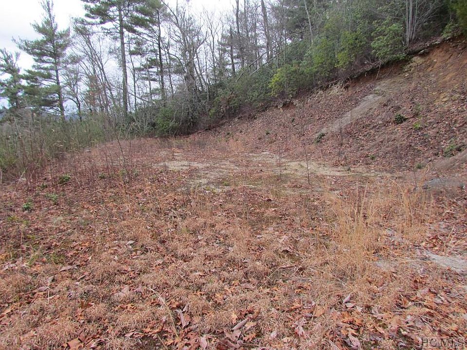 2nd image of 7 Shady Glen