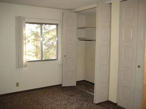 Key Broadway Apartments — Photo 9