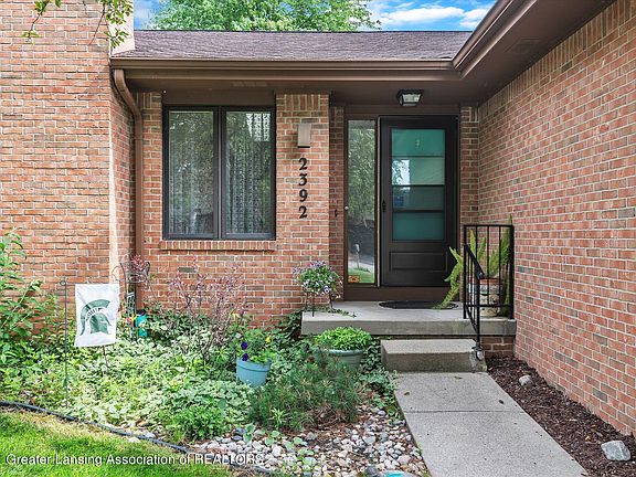 3rd image of 2392 Emerald Forest Cir Unit 17