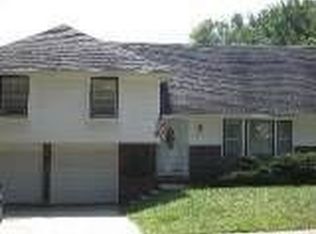 8521 W 88th St, Overland Park, KS 66212