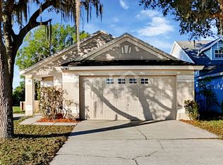 22747 Saint Thomas Cir, Lutz, FL 33549