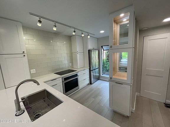 3rd image of 163 CRANES LAKE Drive