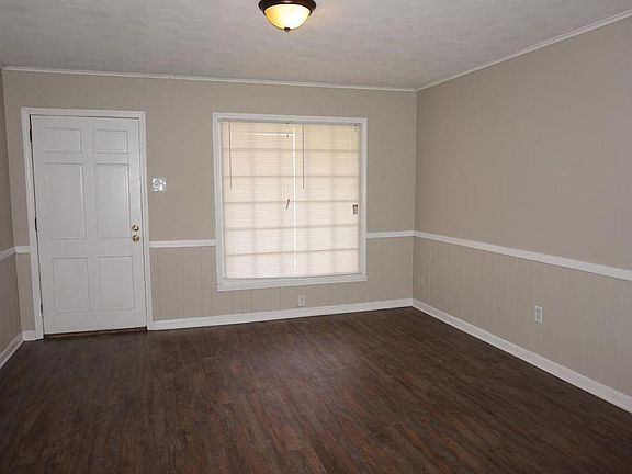 5th image of 1379 Eason Ave