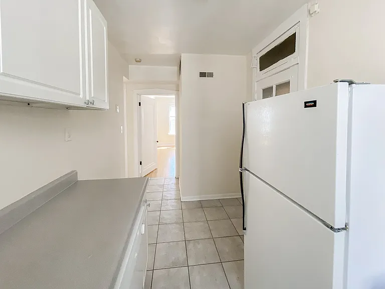 5036 1/2 N Wolcott Ave #3 — Photo 8