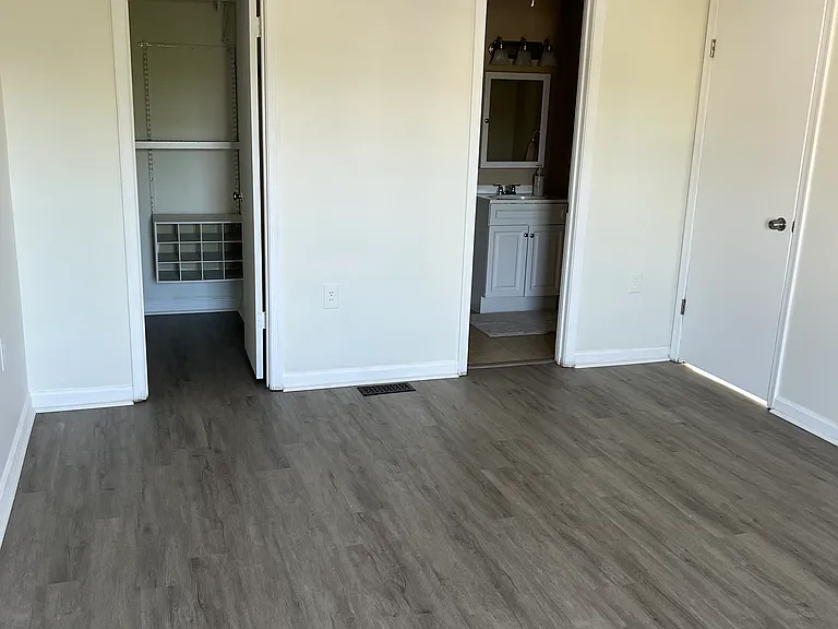 4339 Pembrook Village Dr — Photo 9