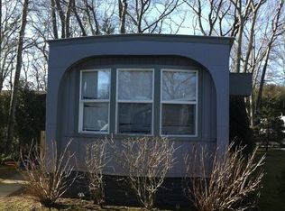 105 Oakview Hwy TRLR 210, East Hampton, NY 11937