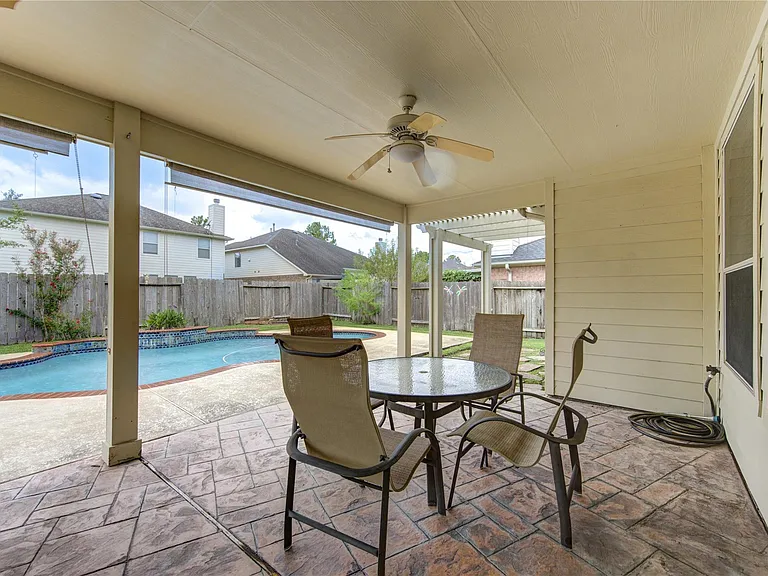 1903 Hampton Lakes Ct — Photo 28